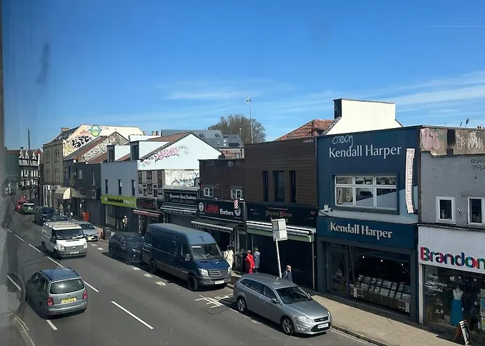 Maisonette Gloucester Rd Apartment